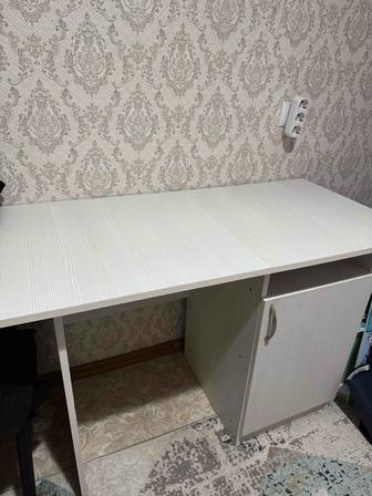 Продам стол