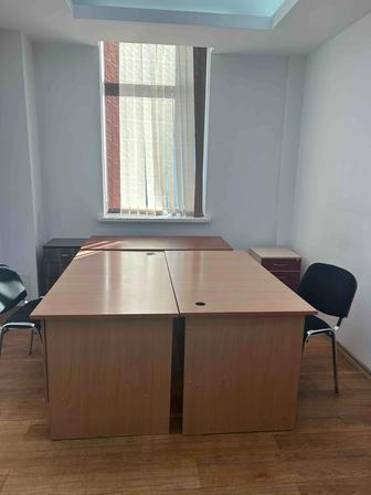 Письменные офисные столы