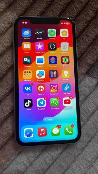 Продам айфон 11