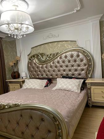 Продам спальный гарнитур