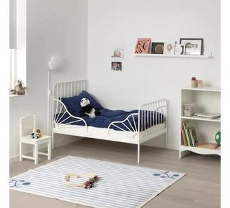 Продам детскую кровать IKEA