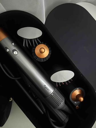 стайлер Dyson