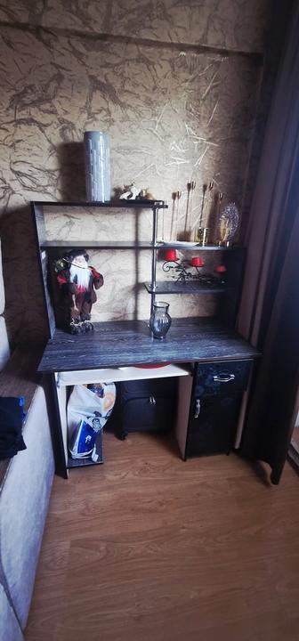 Стол компьютерной