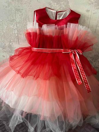 Продам платье на девочку