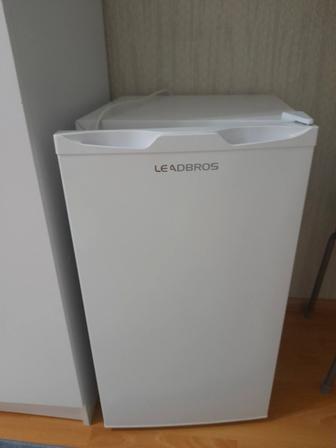 Продам морозильник 80 л