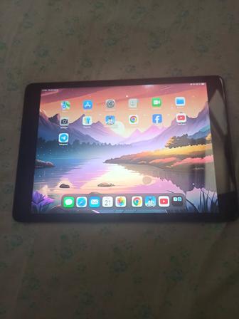 Продается Ipad 9-поколения 2021года 10.2