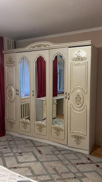 Спальный гарнитур сатылады