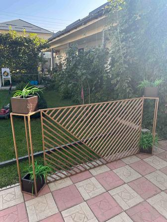Подставка для цветов 2в1 / декор.ограждение .