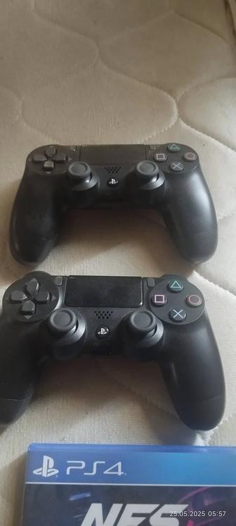 Продам игровую приставку sony PlayStation 4.