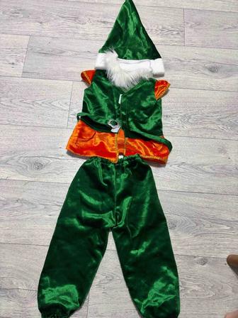 Продам костюм новогодний