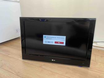 продам телевизор LG