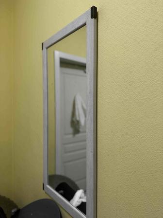 Продаю зеркало,почти новое