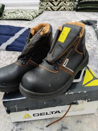 Спец ботинка