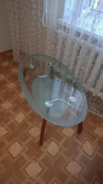Столик, диван, кровать