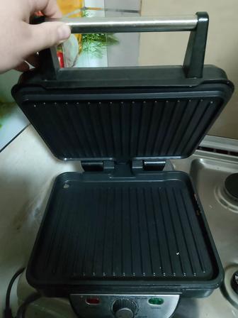 Продам грильницу