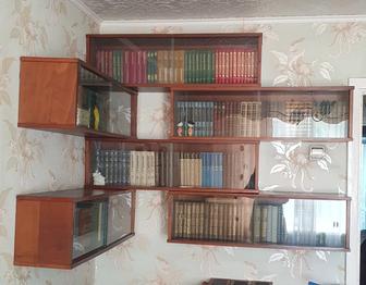 Продам книжные полки