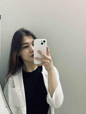 Официант / официантка