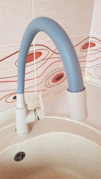 Гибкий смеситель рабочий