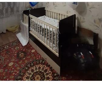 Детская кроватка