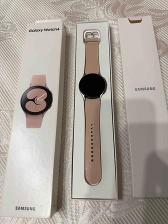 Смарт-часы Galaxy Watch 4