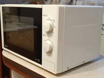 Микроволновка LG Model MS2022D