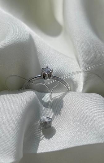 Кольцо с натуральным бриллиантом