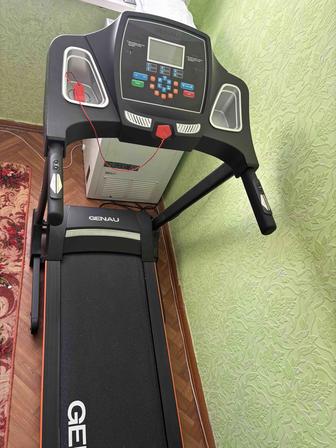 Беговая дорожка GENAU
