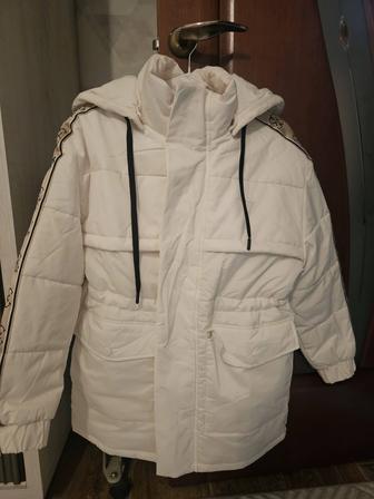 Продам куртку Guess