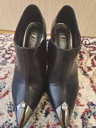 Женские туфли