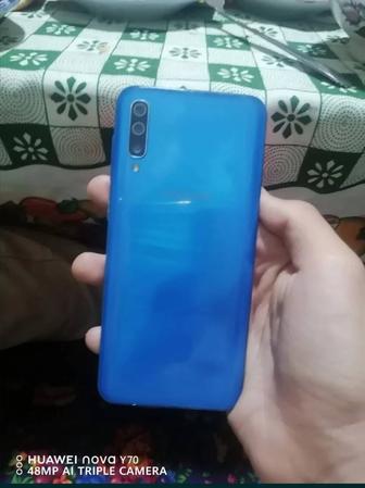 Смартфон Samsung Galaxy A50 128gb Срочно
