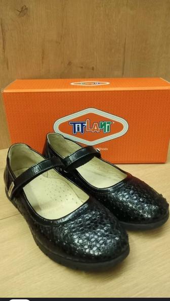Продам детские туфли жен