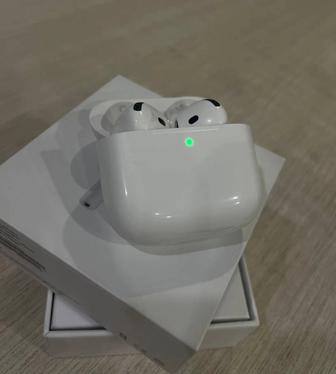 Продам Apple AirPods 4