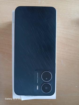 Продам телефон vivo Y16