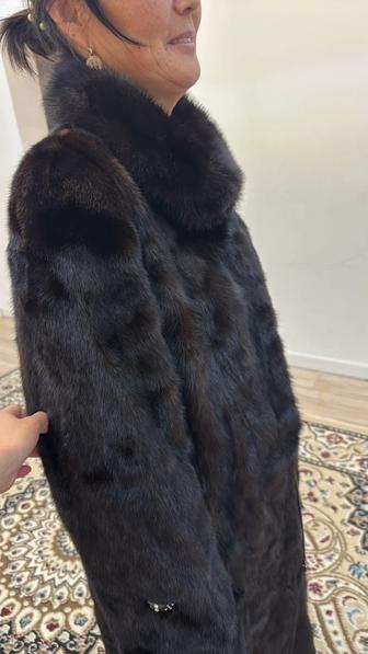 Продам норковую шубу