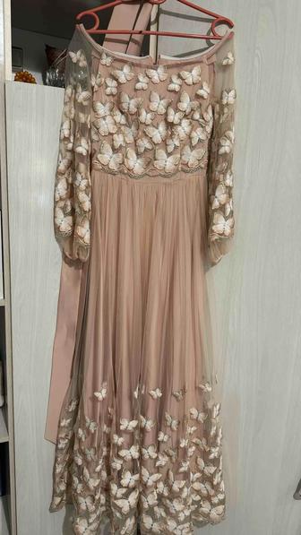 Продам платье