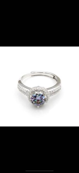 Кольцо из серебра 925 с зеленым моиссанитом 1.00 ct