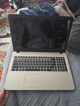 Продам ноутбук срочно