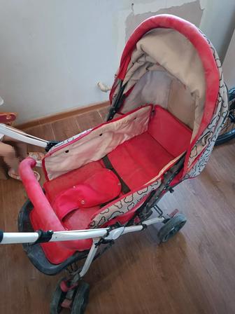 Продам прогулочную коляску