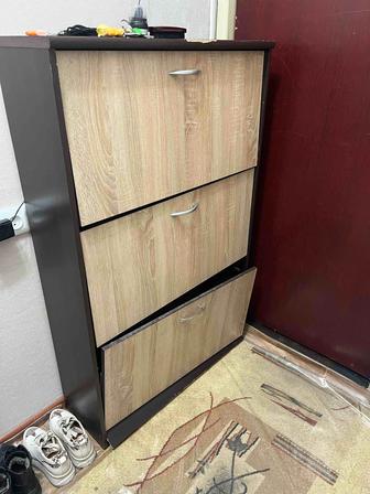 Продам обувницу