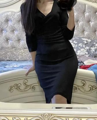 Черное платье