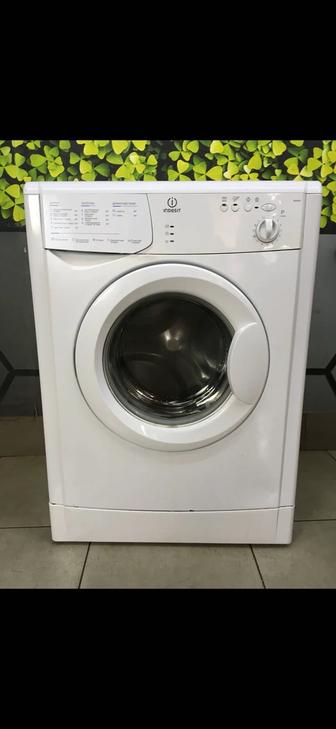 Продам стиральную машину Indesit WISN 81