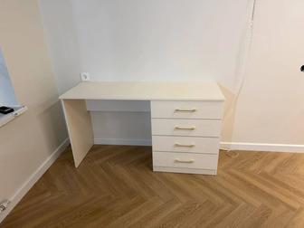 Продам стол