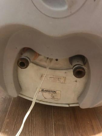 Водонагреватель Аристон