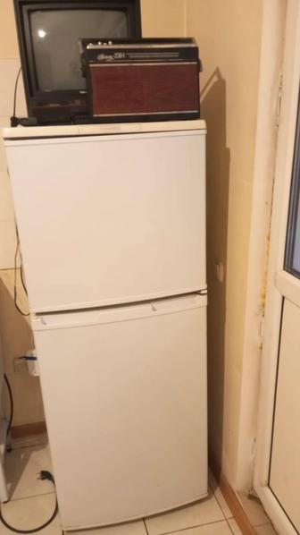 продам холодильник