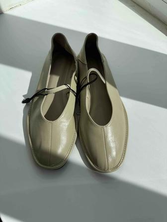 Продам новые балетки Zara из натуральной кожи женские