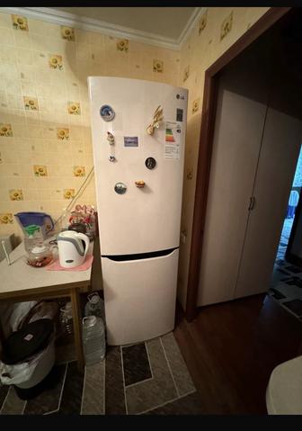 Холодильник lg