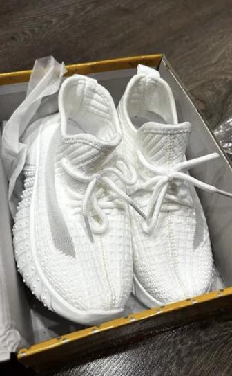 Детские кроссовки 31 размер