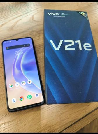 Продам телефон Vivo V21e