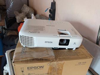 Проектор Epson -S05