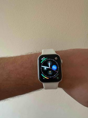 Apple Watch 4 44 mm Silver